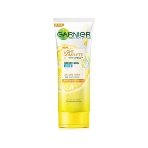 GARNIER Light Complete White Speed Brightening Scrub 50ml